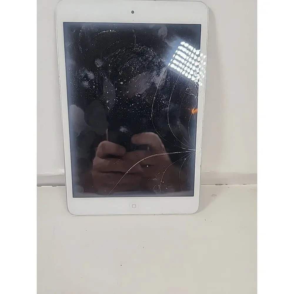 Apple iPad Mini 1st Gen A1432 7.9